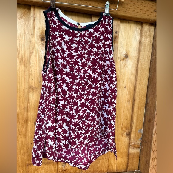 Madewell Burgundy and‎ White Leaf Print Top - Picture 2 of 5